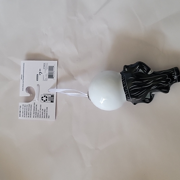 The Nightmare Before Christmas Hallmark Jack Skellington Ornament - Picture 5 of 5